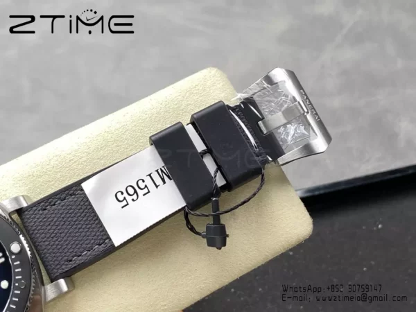 Panerai PAM1565 Submersible Luna Rossa 42mm VSF 1:1 Best Edition P900 - Super Clone Watch | 1:1 Best Version