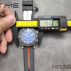 Panerai PAM1565 Submersible Luna Rossa 42mm VSF 1:1 Best Edition P900 - Super Clone Watch | 1:1 Best Version