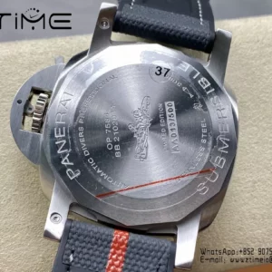 Panerai PAM1579 Submersible Luna Rossa 42mm VSF 1:1 Best Edition P900 - Super Clone Watch | 1:1 Best Version