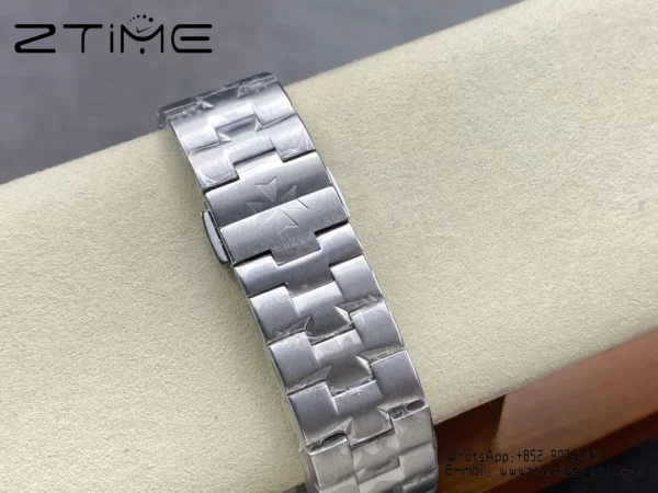 VC Overseas 41mm 7900V GR Factory 1:1 Best Edition Blue Dial SS Bracelet - Super Clone Watch | 1:1 Best Version