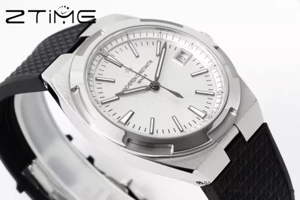 VC Overseas 4500V SS ZF 1:1 Best Edition Quadrante argento su cinturino in gomma nera A5100 - Orologio super clone | 1:1 Best Version