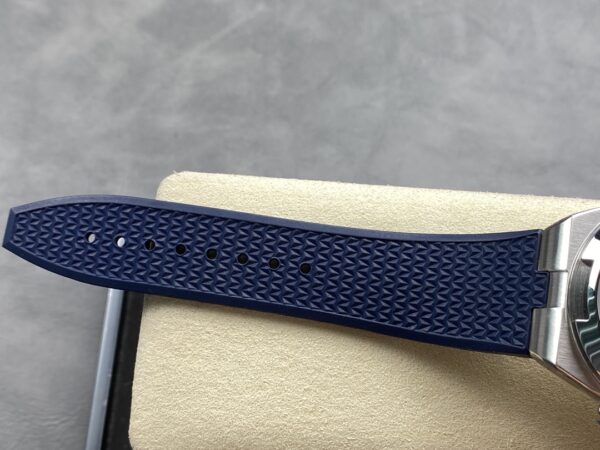 VC Overseas 41mm 7900V GR Factory 1:1 Best Edition Blue Dial Blue Rubber Strap - Super Clone Watch | 1:1 Best Version