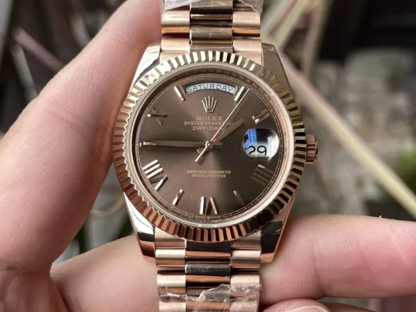 Rolex Day Date 40 RG 228235 KF 1:1 Best Edition Brown Roman Dial  (Gain Weight) - Super Clone Watch | 1:1 Best Version