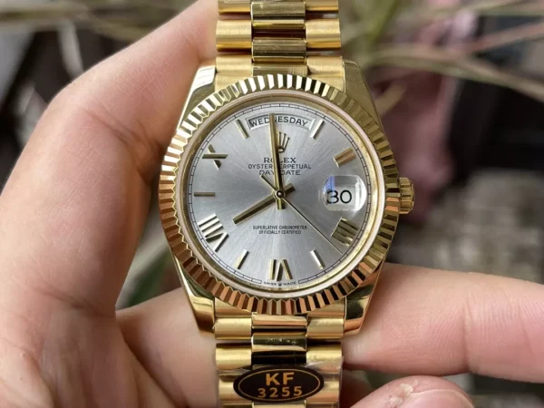 Rolex Day Date 40 YG 228238 KF 1:1 Best Edition Silver Roman Dial (Gain Weight) - Super Clone Watch | 1:1 Best Version