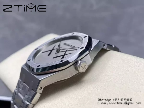 AP Royal Oak KAWS SS APSF 1:1 Best Edition XX Dial on SS Bracelet SA4302 Super Clone - Super Clone Watch | 1:1 Best Version