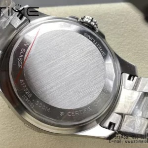 Breitling Avenger Automatic GMT 44 BLS Factory 1:1 Best Edition Schwarzes Zifferblatt Rot Gmt SS Armband - Super Clone Watch | 1:1 Best Version