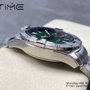 Breitling Avenger Automatic GMT 44 BLS Factory 1:1 Best Edition Grünes Zifferblatt SS Armband - Super Clone Watch | 1:1 Best Version