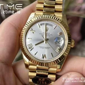 Rolex Day Date 40 YG 228238 KF 1:1 Best Edition Silver Roman Dial (Gain Weight) - Super Clone Watch | 1:1 Best Version