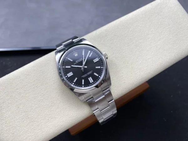 Rolex Oyster Perpetual 124300 41mm VSF 1:1 Best Edition 904L Steel Black Dial on SS Bracelet - Super Clone Watch | 1:1 Best Version