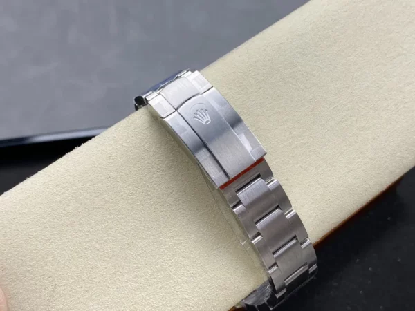Rolex Oyster Perpetual 124300 41mm VSF 1:1 Best Edition 904L Steel Red Dial on SS Bracelet - Super Clone Watch | 1:1 Best Version