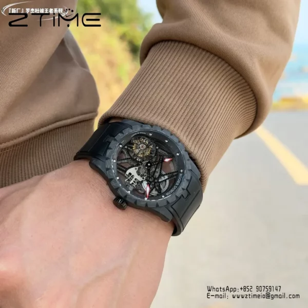 Roger Dubuis EXCALIBUR 42mm DBEX0577 NEW Factory 1:1 Best Edition Carbon Fiber Tourbillon - Super Clone Watch | 1:1 Best Version