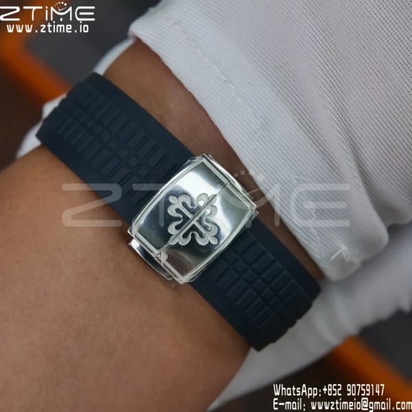 PP Aquanaut 5168G 42mm SS APWF 1:1 Best Edition Blue Dial on Blue Rubber Strap (Weighted) - Super Clone Watch | 1:1 Best Version